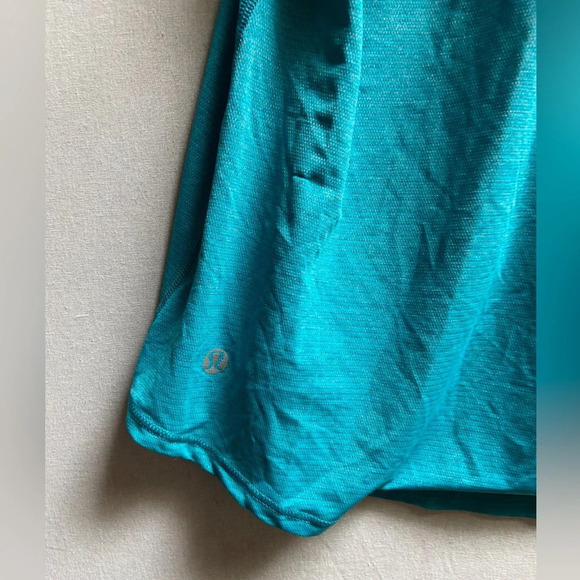 Lululemon 2-In-Run Micro Macro Stripe Surge Stripe Built in Bra Tank  Sz 12 - Picture 5 of 8